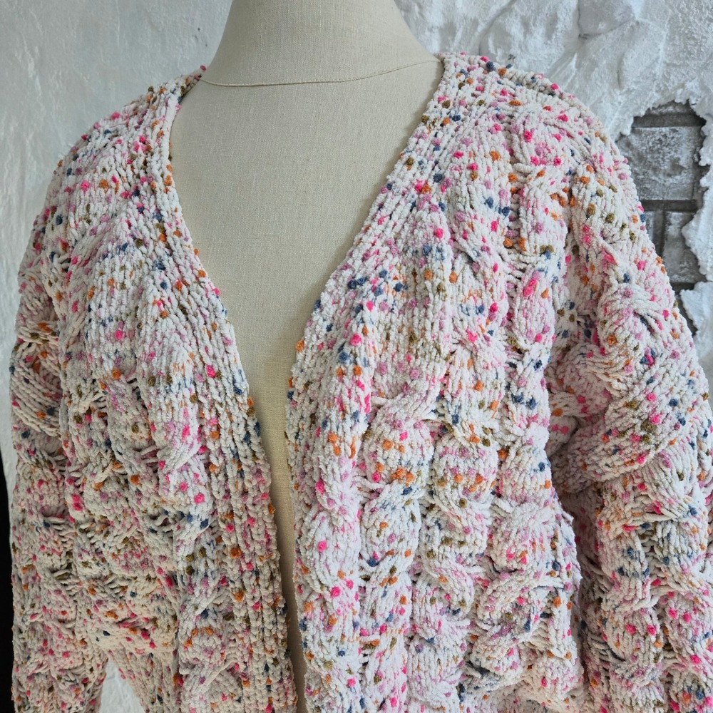 Moon & Madison Confetti Chenille Cable Knit Cropped Cardigan Small Winter Fall - Picture 6 of 12